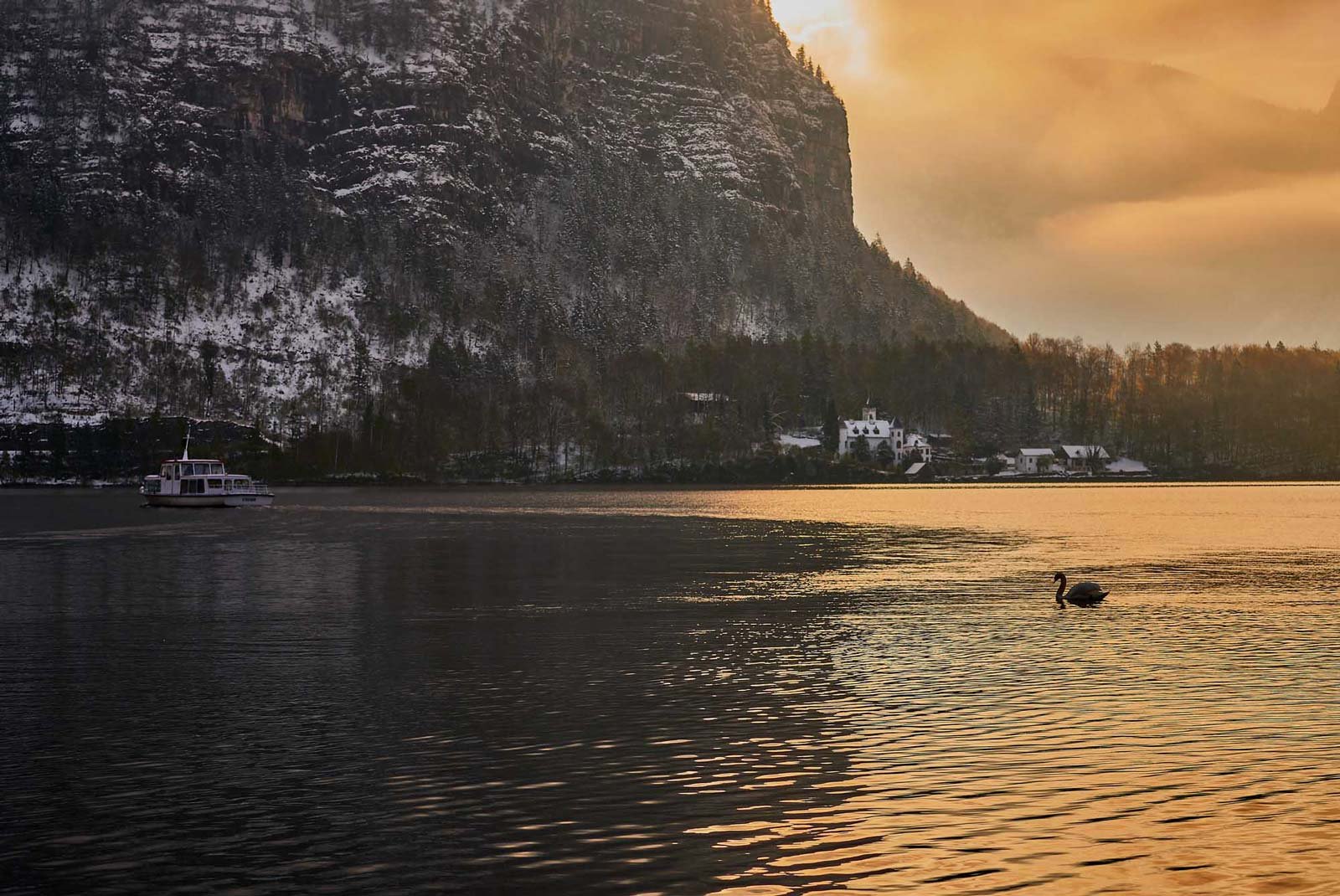 hallstatt boat